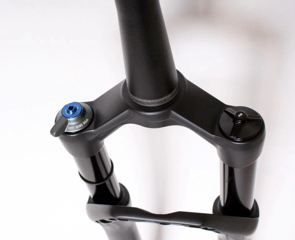 Dt-swiss DT Swiss F232 One 29 Voorvork-Zwart 2 Dt-swiss DT Swiss F232 One 29 Voorvork-Zwart - Image 2