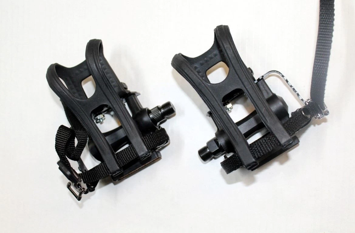 Massini Pedaalset Met Toeclip-Zwart 1 Massini Pedaalset Met Toeclip-Zwart