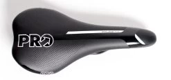 Pro Turnix Carbon Zadel-Zwart-Wit-275x132 -Fietscomponenten Winkel sprsa0250 3 medium